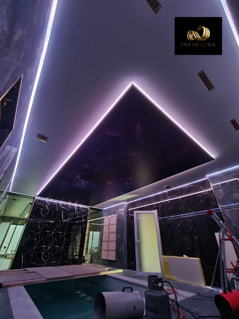 wykonane-prace-napinane-sufity-odporne-na-wode-do-basenow-infiniline-logo-5